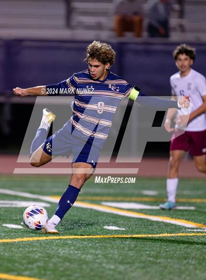 Thumbnail 1 in Golden Valley vs. Elk Grove (CIF SJS Division 2 Semifinal) photogallery.