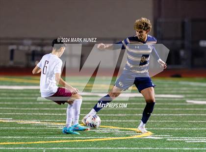Thumbnail 2 in Golden Valley vs. Elk Grove (CIF SJS Division 2 Semifinal) photogallery.