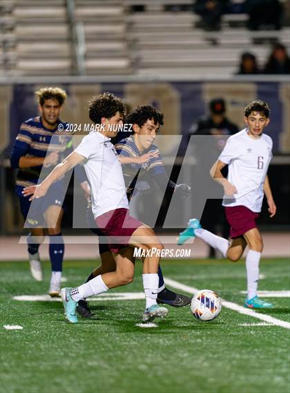 Thumbnail 3 in Golden Valley vs. Elk Grove (CIF SJS Division 2 Semifinal) photogallery.