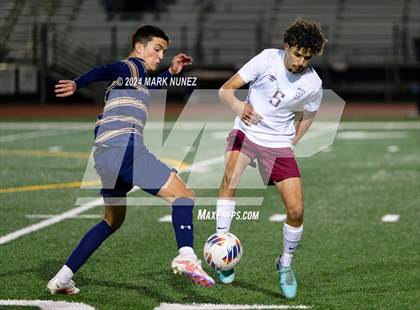 Thumbnail 1 in Golden Valley vs. Elk Grove (CIF SJS Division 2 Semifinal) photogallery.