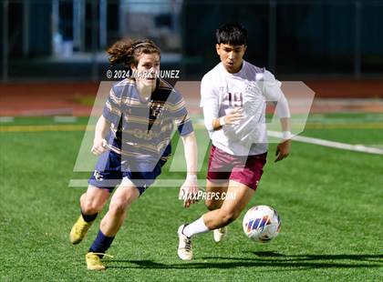 Thumbnail 2 in Golden Valley vs. Elk Grove (CIF SJS Division 2 Semifinal) photogallery.