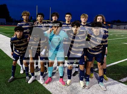 Thumbnail 2 in Golden Valley vs. Elk Grove (CIF SJS Division 2 Semifinal) photogallery.