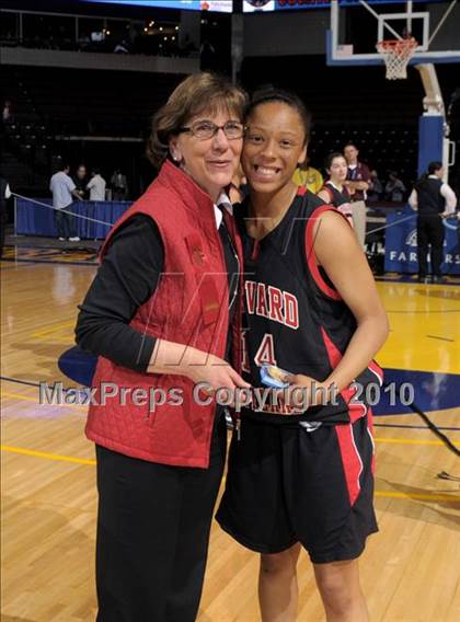 Thumbnail 1 in St. Mary's vs. Harvard-Westlake (CIF State D4 Award Photos) photogallery.