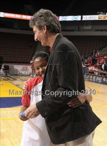 Thumbnail 2 in St. Mary's vs. Harvard-Westlake (CIF State D4 Award Photos) photogallery.
