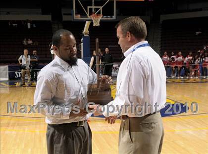 Thumbnail 1 in St. Mary's vs. Harvard-Westlake (CIF State D4 Award Photos) photogallery.