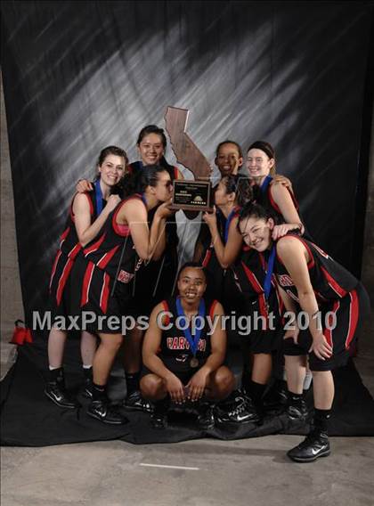 Thumbnail 2 in St. Mary's vs. Harvard-Westlake (CIF State D4 Award Photos) photogallery.