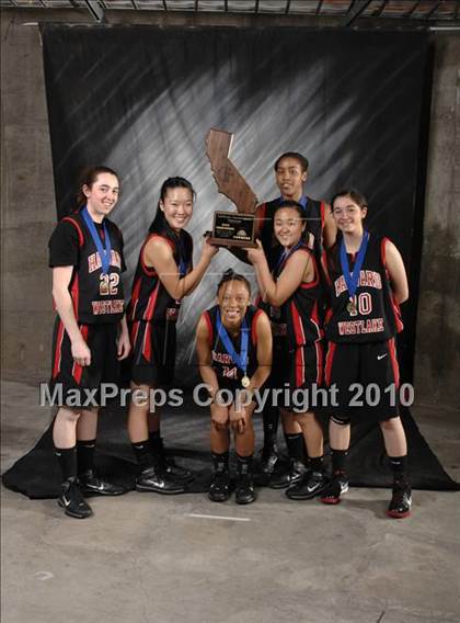 Thumbnail 1 in St. Mary's vs. Harvard-Westlake (CIF State D4 Award Photos) photogallery.