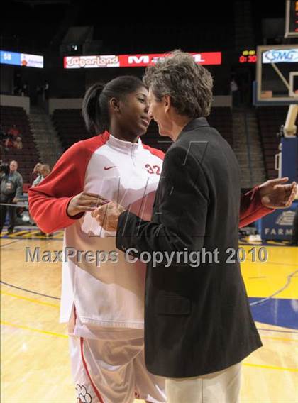 Thumbnail 3 in St. Mary's vs. Harvard-Westlake (CIF State D4 Award Photos) photogallery.