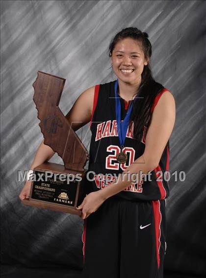 Thumbnail 2 in St. Mary's vs. Harvard-Westlake (CIF State D4 Award Photos) photogallery.