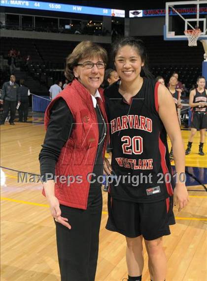 Thumbnail 3 in St. Mary's vs. Harvard-Westlake (CIF State D4 Award Photos) photogallery.