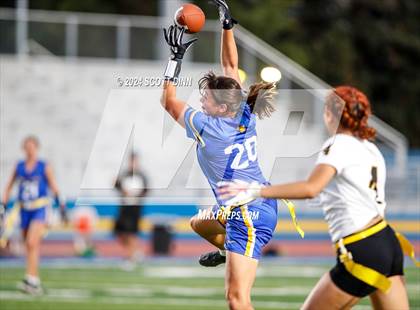 Thumbnail 2 in Wilcox @ Santa Clara photogallery.