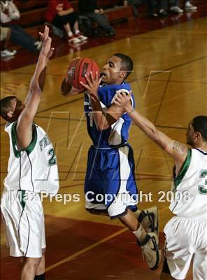 Thumbnail 2 in Franklin vs. Jordan (MaxPreps Holiday Classic) photogallery.