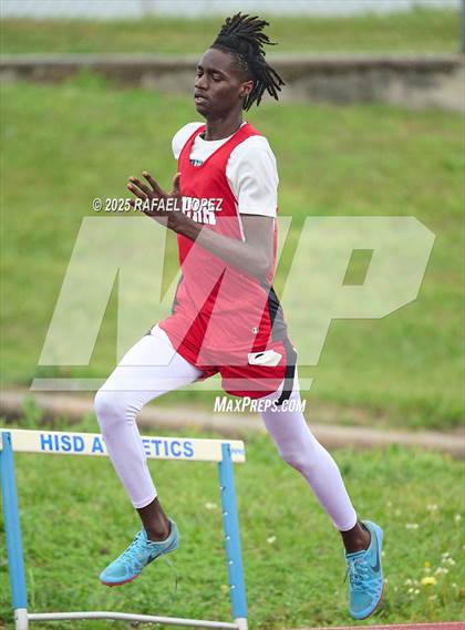 Thumbnail 2 in Dave Bethany Relays (400M) photogallery.