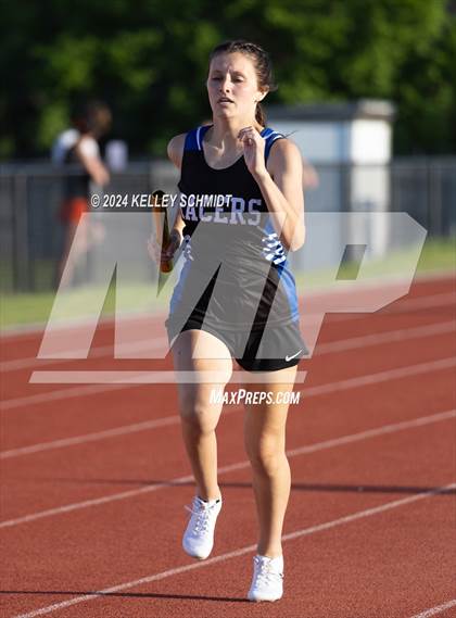 Thumbnail 3 in Weatherford Eagle Invitational (Relays) photogallery.
