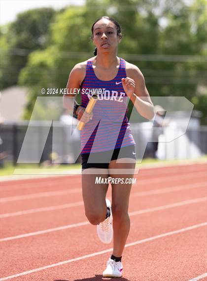 Thumbnail 1 in Weatherford Eagle Invitational (Relays) photogallery.