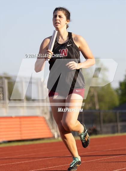 Thumbnail 2 in Weatherford Eagle Invitational (Relays) photogallery.
