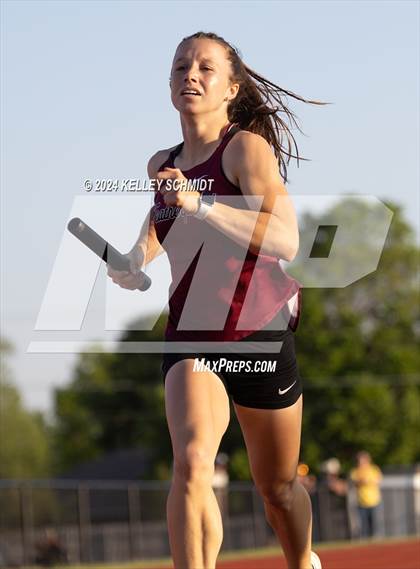 Thumbnail 3 in Weatherford Eagle Invitational (Relays) photogallery.