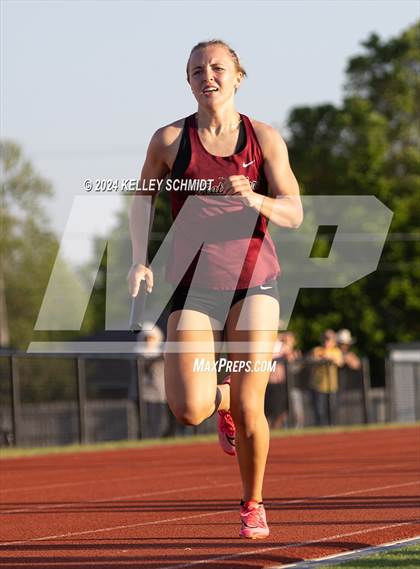 Thumbnail 2 in Weatherford Eagle Invitational (Relays) photogallery.