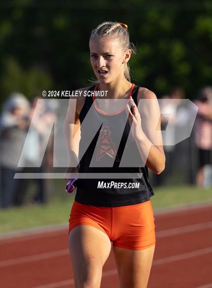 Thumbnail 1 in Weatherford Eagle Invitational (Relays) photogallery.