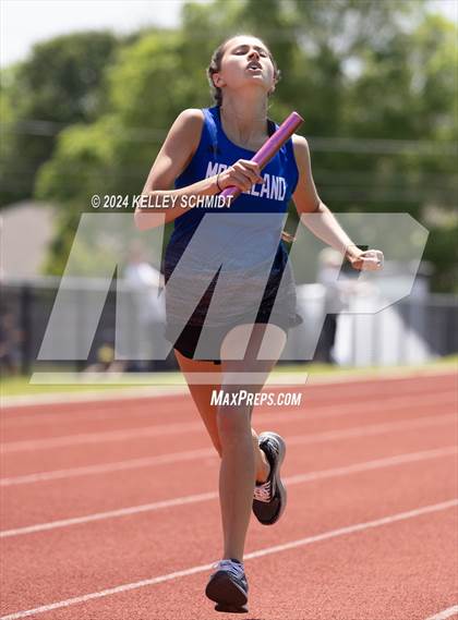 Thumbnail 3 in Weatherford Eagle Invitational (Relays) photogallery.