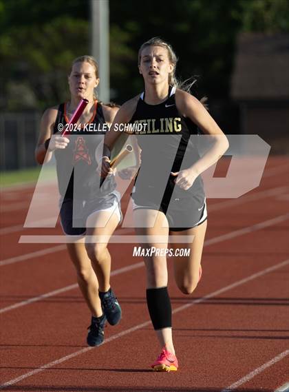 Thumbnail 1 in Weatherford Eagle Invitational (Relays) photogallery.