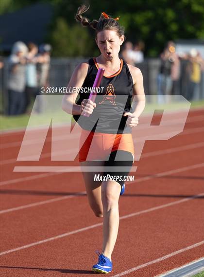Thumbnail 3 in Weatherford Eagle Invitational (Relays) photogallery.
