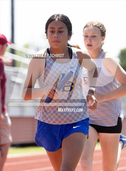 Thumbnail 3 in Weatherford Eagle Invitational (Relays) photogallery.