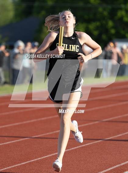 Thumbnail 1 in Weatherford Eagle Invitational (Relays) photogallery.