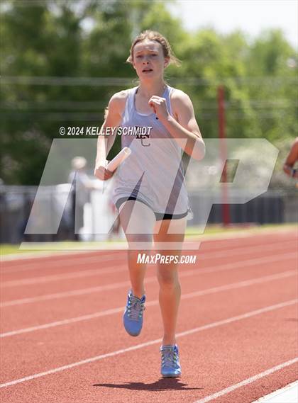 Thumbnail 1 in Weatherford Eagle Invitational (Relays) photogallery.