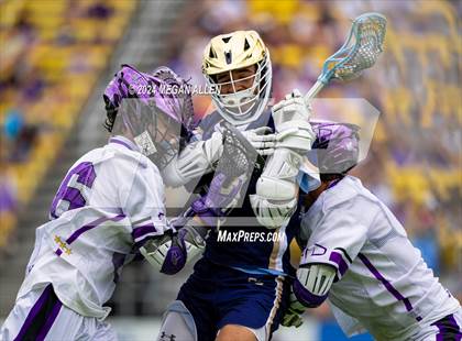 Thumbnail 2 in St. John's Jesuit @ St. Francis DeSales (OHSAA Division II Final) photogallery.