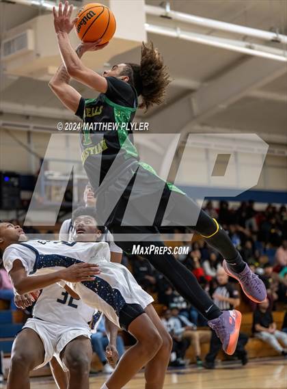 Thumbnail 1 in E.E. Smith vs. Harrells Christian Academy (MLK Dream Jam 2024) photogallery.