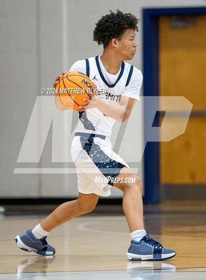 Thumbnail 2 in E.E. Smith vs. Harrells Christian Academy (MLK Dream Jam 2024) photogallery.