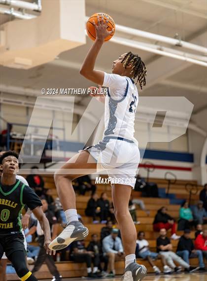 Thumbnail 3 in E.E. Smith vs. Harrells Christian Academy (MLK Dream Jam 2024) photogallery.