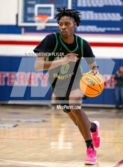 Thumbnail 3 in E.E. Smith vs. Harrells Christian Academy (MLK Dream Jam 2024) photogallery.