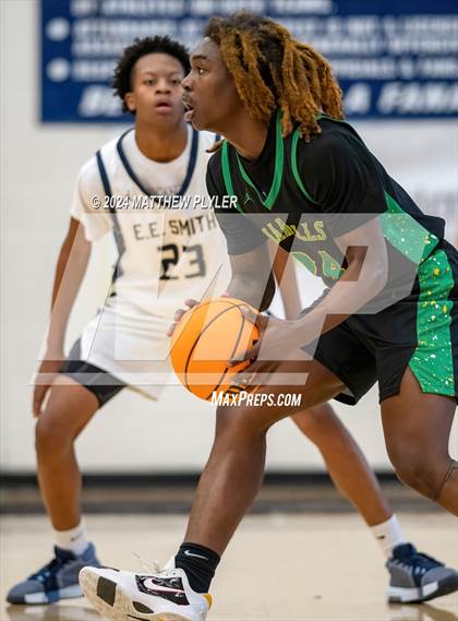Thumbnail 2 in E.E. Smith vs. Harrells Christian Academy (MLK Dream Jam 2024) photogallery.