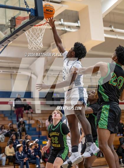 Thumbnail 3 in E.E. Smith vs. Harrells Christian Academy (MLK Dream Jam 2024) photogallery.