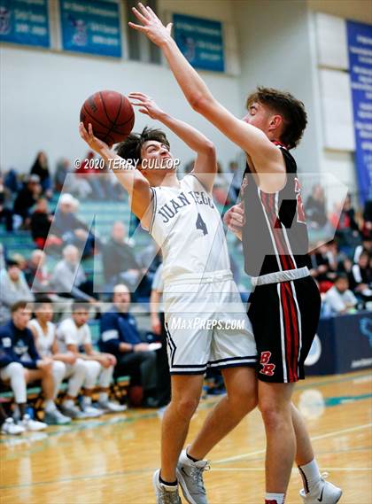 Thumbnail 2 in Bear River vs. Juan Diego (Eagle Holiday Shootout) photogallery.