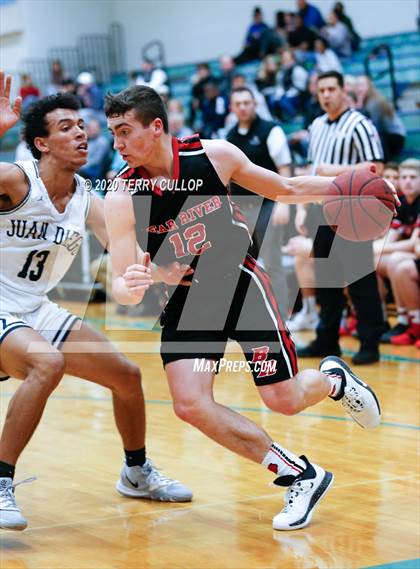 Thumbnail 3 in Bear River vs. Juan Diego (Eagle Holiday Shootout) photogallery.