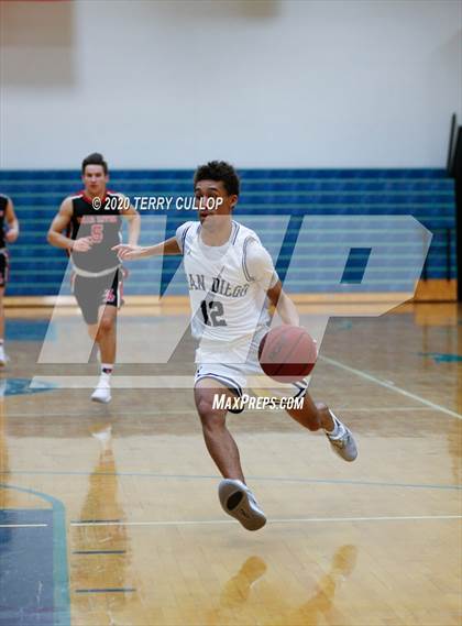 Thumbnail 3 in Bear River vs. Juan Diego (Eagle Holiday Shootout) photogallery.