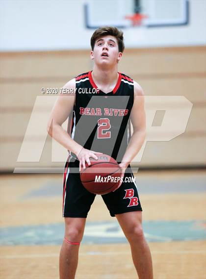 Thumbnail 2 in Bear River vs. Juan Diego (Eagle Holiday Shootout) photogallery.