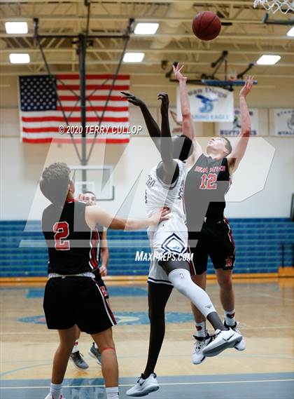 Thumbnail 2 in Bear River vs. Juan Diego (Eagle Holiday Shootout) photogallery.