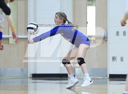 Thumbnail 2 in Richlands @ Croatan photogallery.