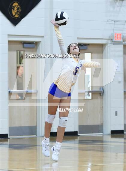 Thumbnail 1 in Richlands @ Croatan photogallery.