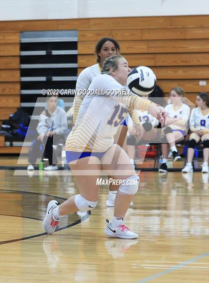Thumbnail 3 in Richlands @ Croatan photogallery.