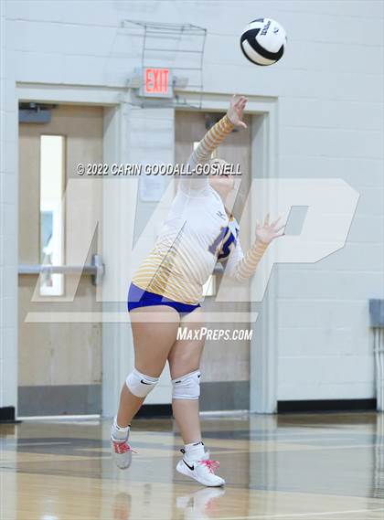 Thumbnail 3 in Richlands @ Croatan photogallery.