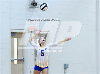 Thumbnail 1 in Richlands @ Croatan photogallery.