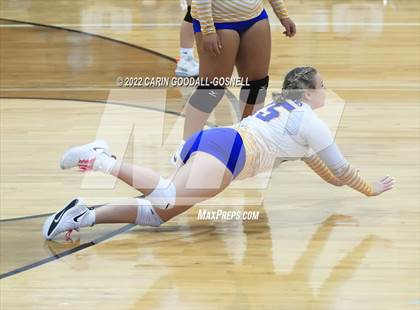 Thumbnail 1 in Richlands @ Croatan photogallery.