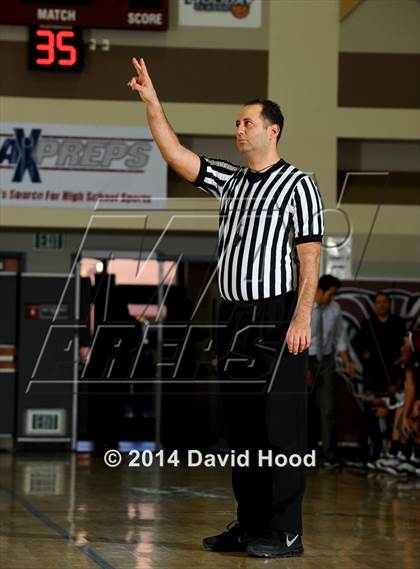 Thumbnail 2 in Capistrano Valley vs. Torrance (MaxPreps Holiday Classic) photogallery.