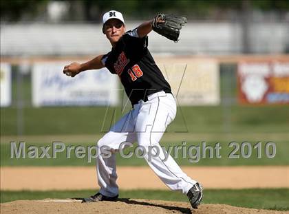 Thumbnail 1 in Harlem vs. Boylan (Class 4A Regional Semifinal) photogallery.