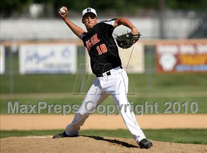 Thumbnail 2 in Harlem vs. Boylan (Class 4A Regional Semifinal) photogallery.